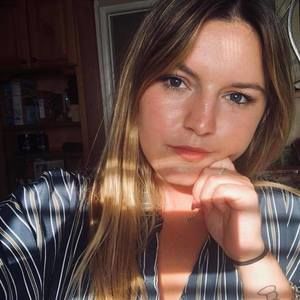 Meet your Posher, Julianna